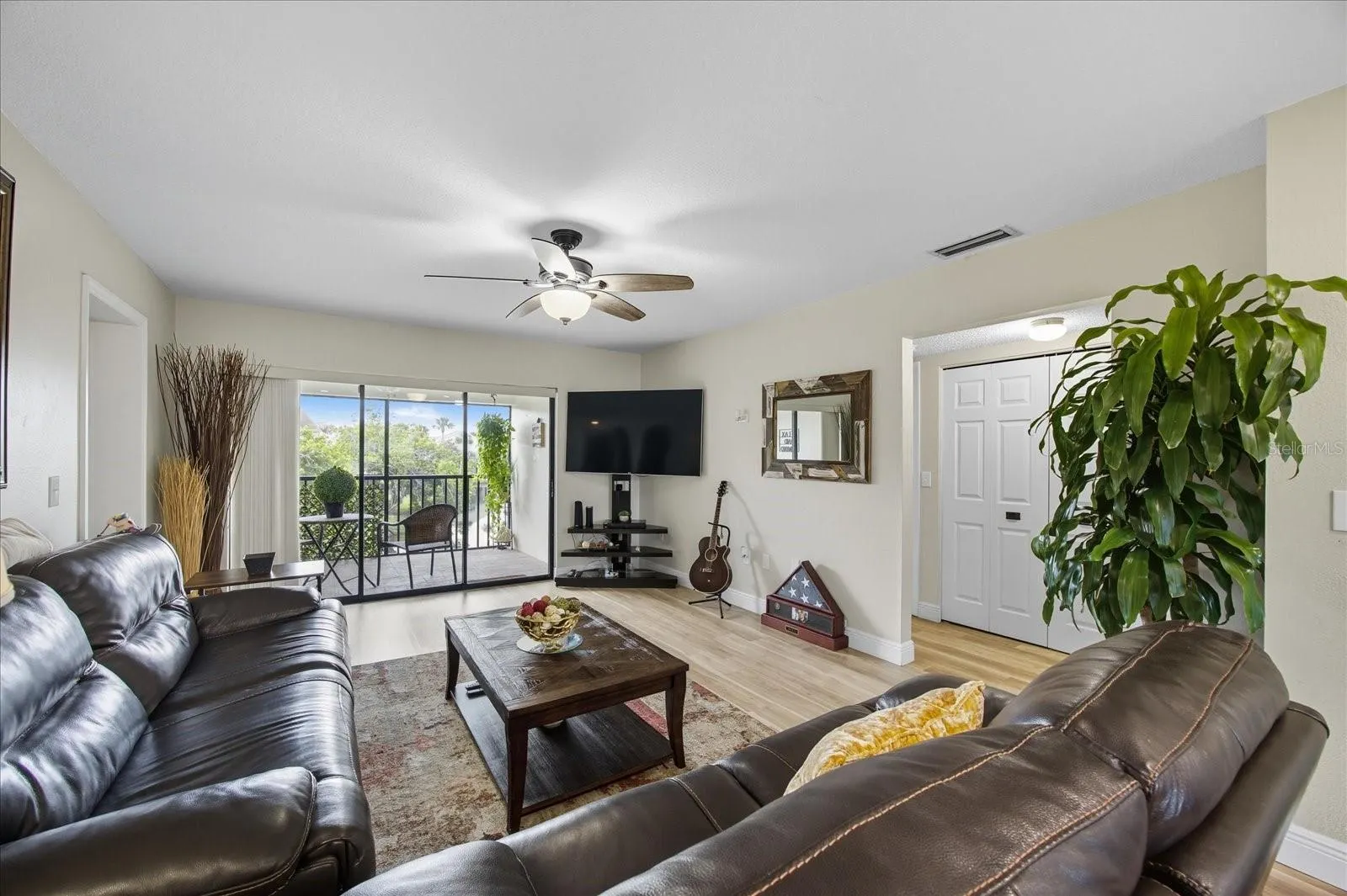 2460 HERON TER #202E, #202E
