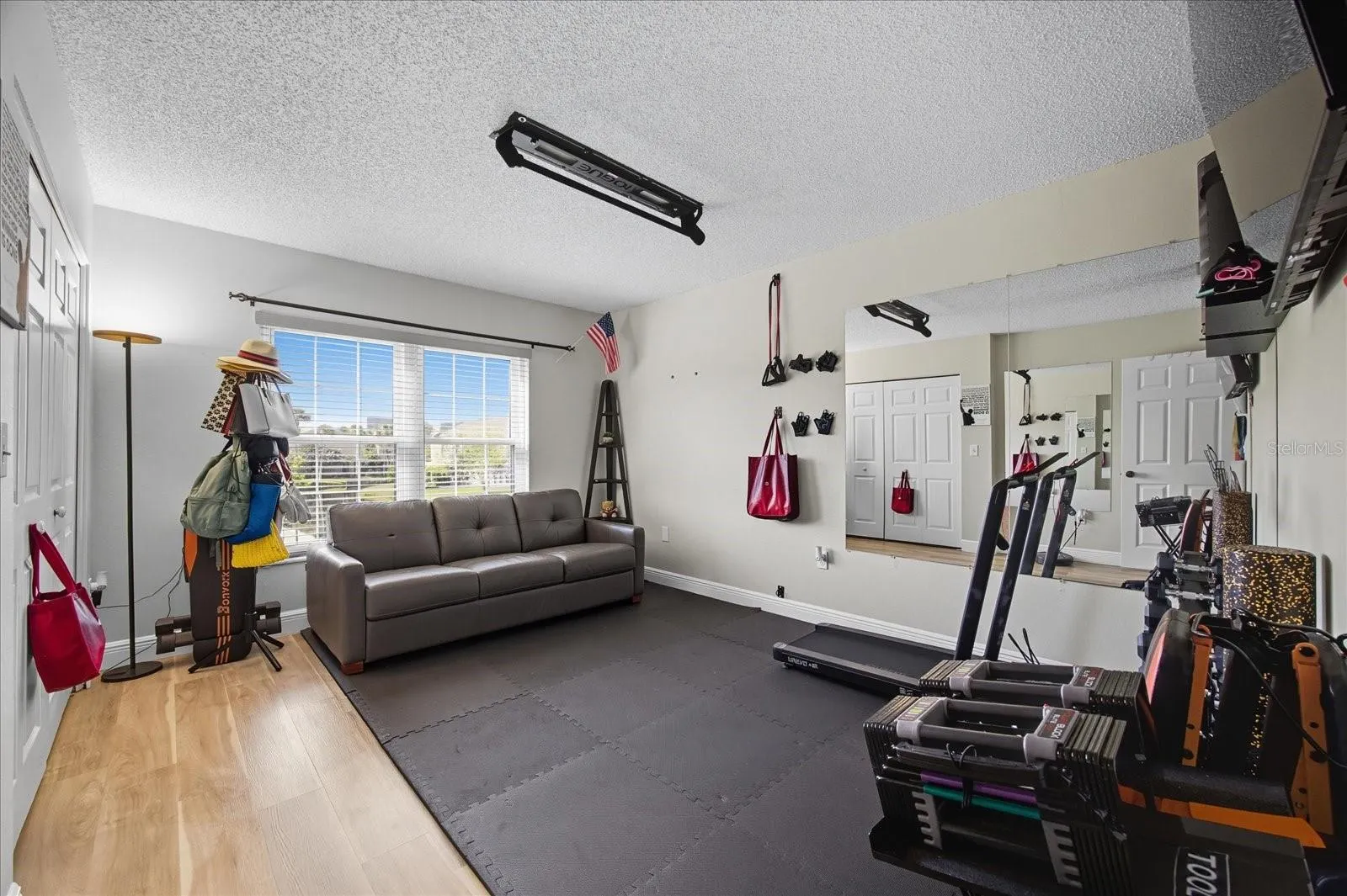 2460 HERON TER #202E, #202E