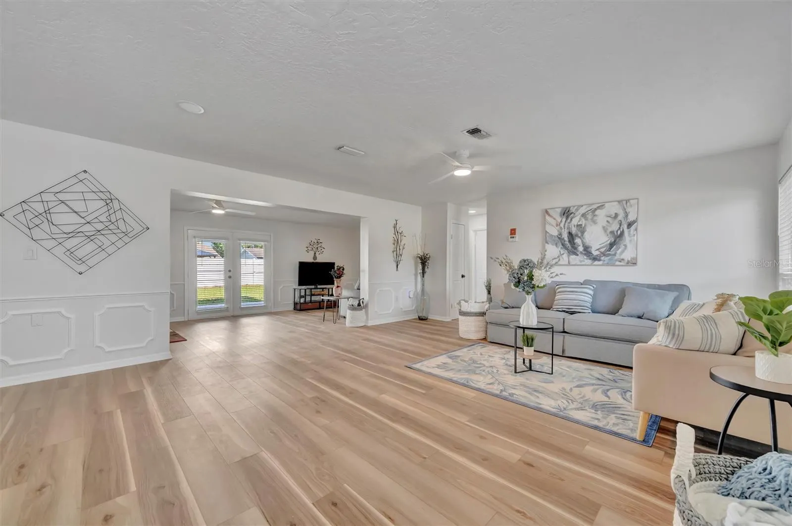 6209 FLAMINGO DR