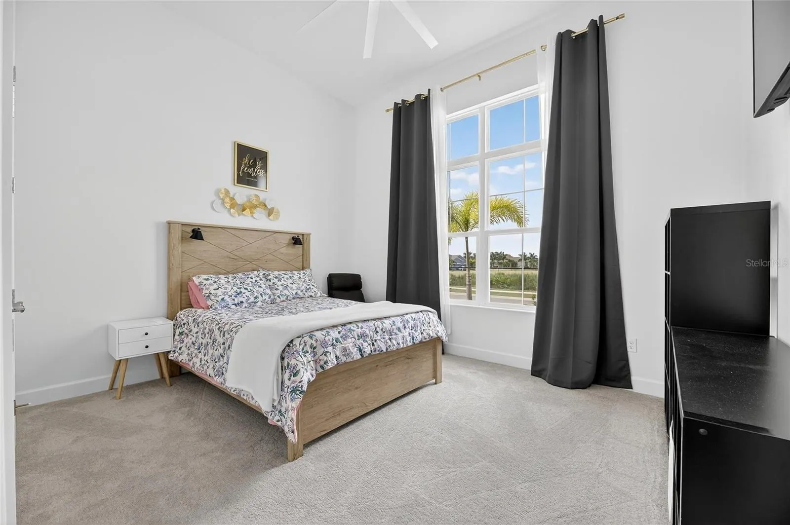 5975 BLAKENEY LOOP
