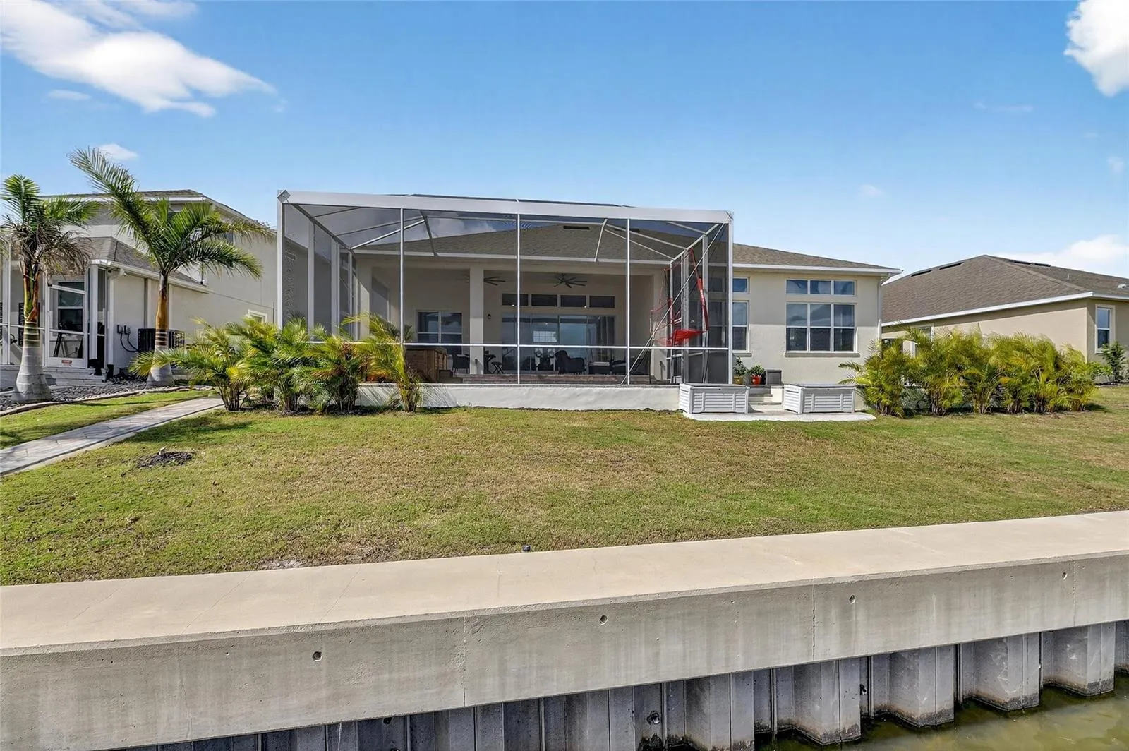 5975 BLAKENEY LOOP