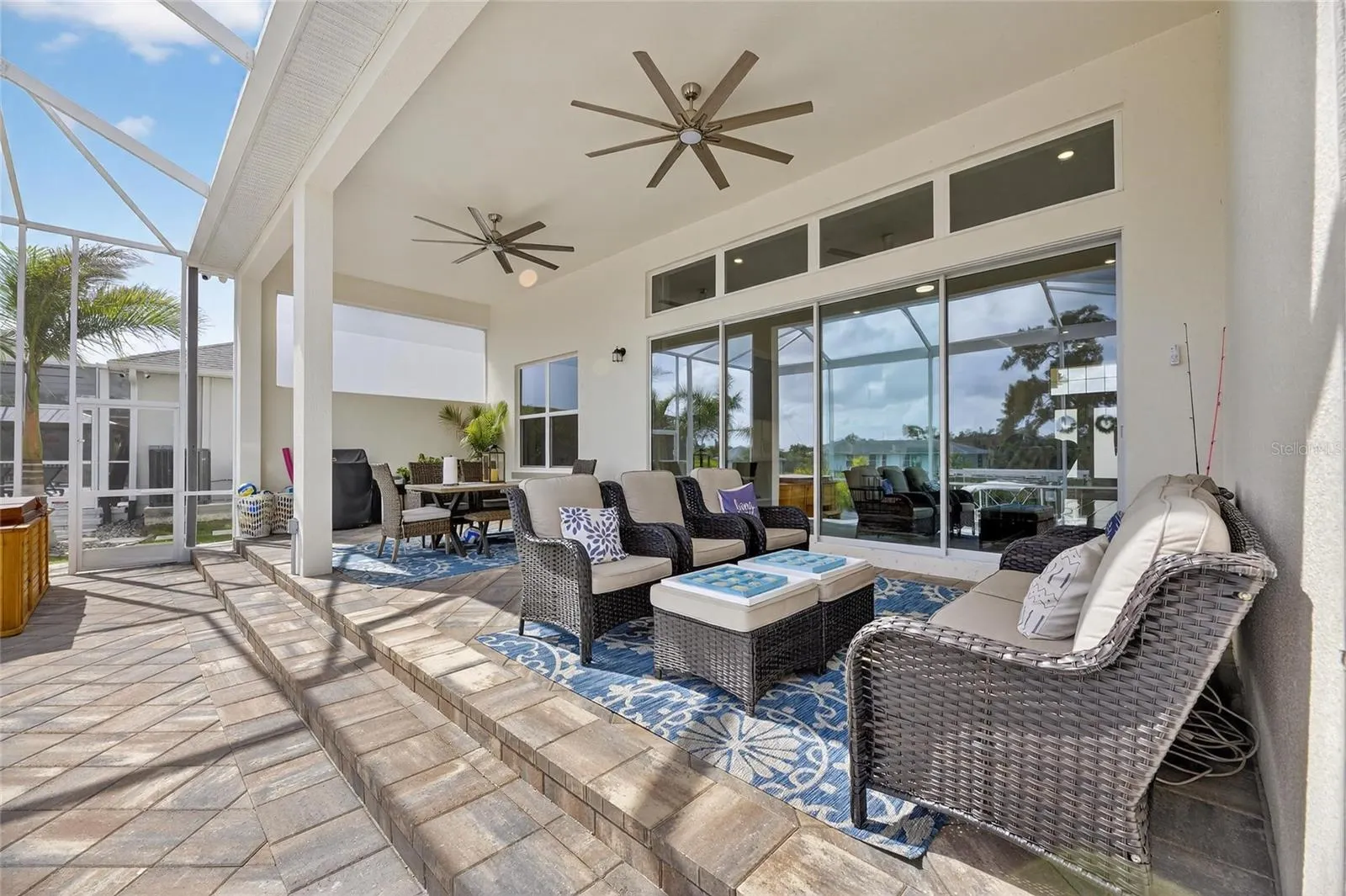 5975 BLAKENEY LOOP