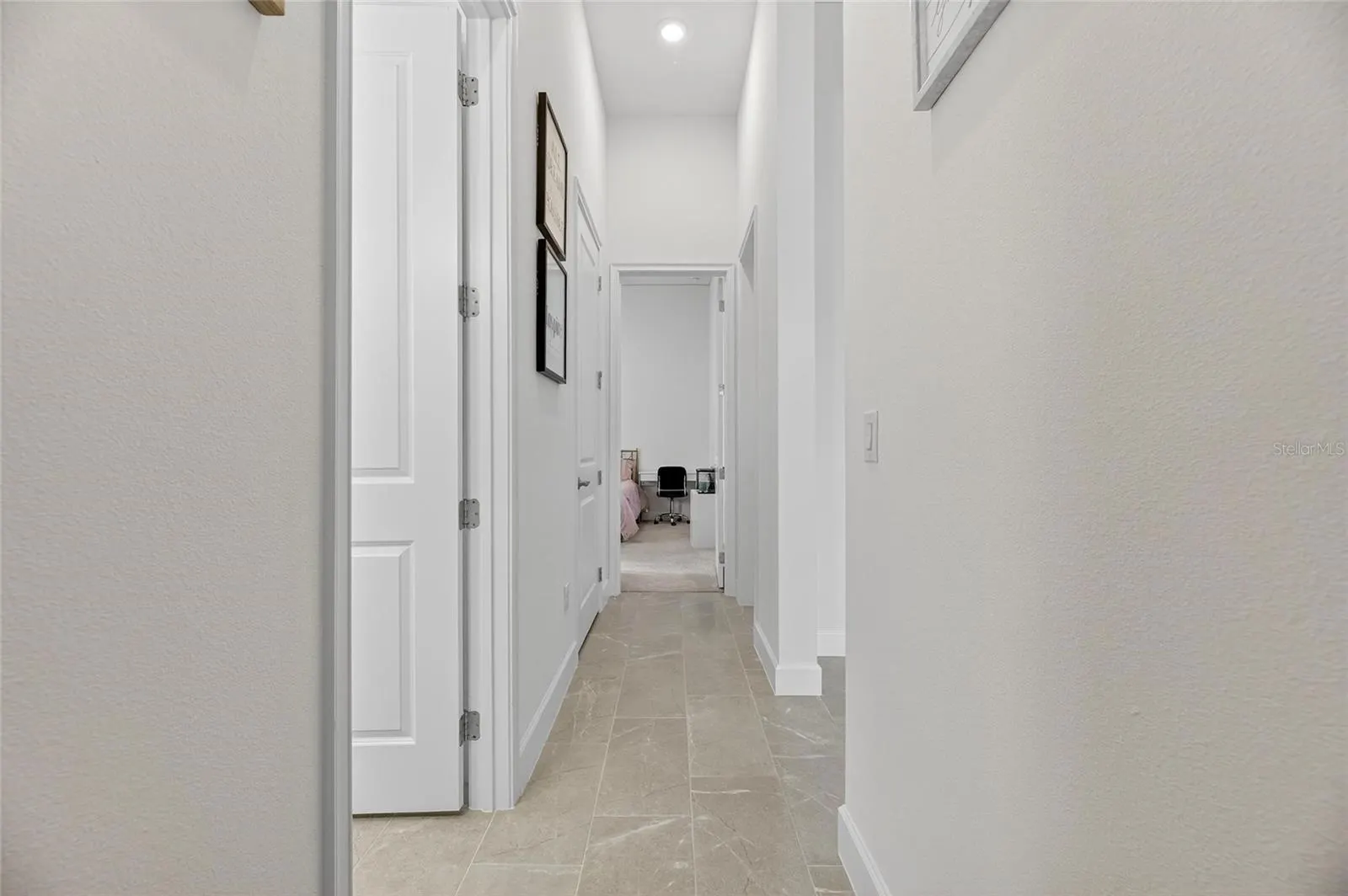 5975 BLAKENEY LOOP