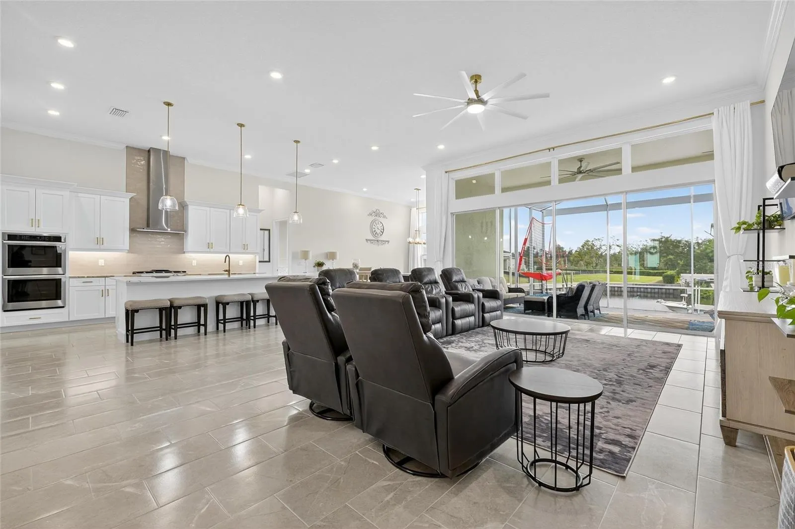 5975 BLAKENEY LOOP