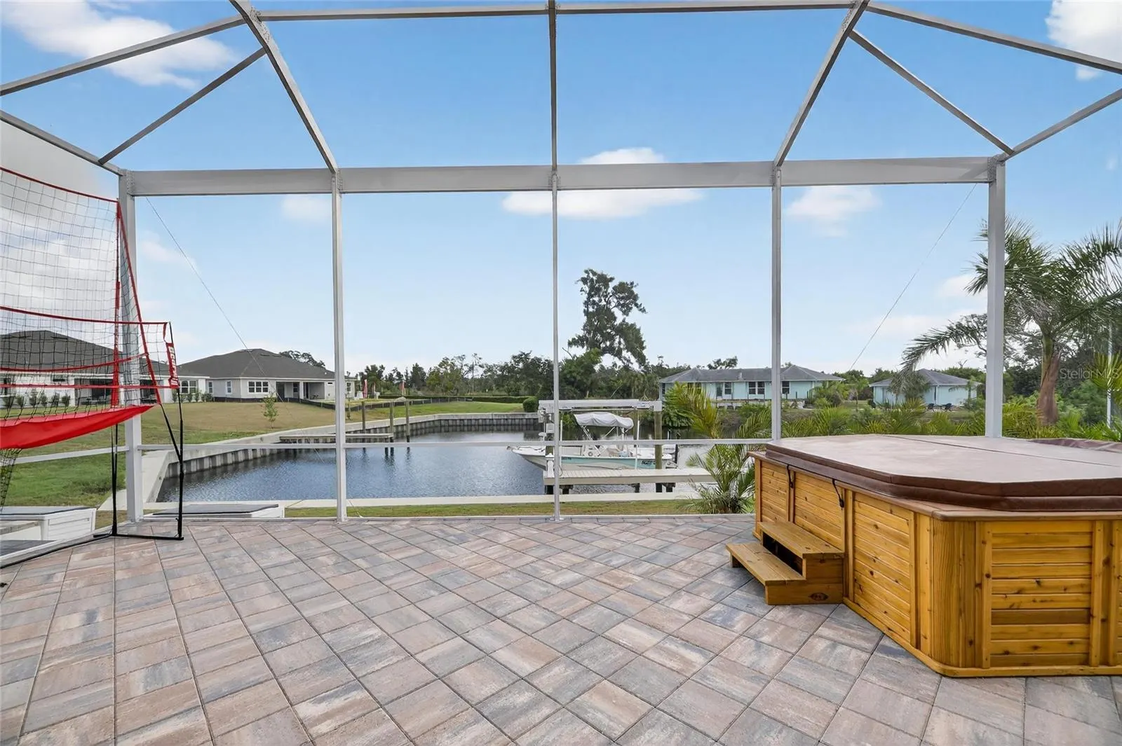 5975 BLAKENEY LOOP