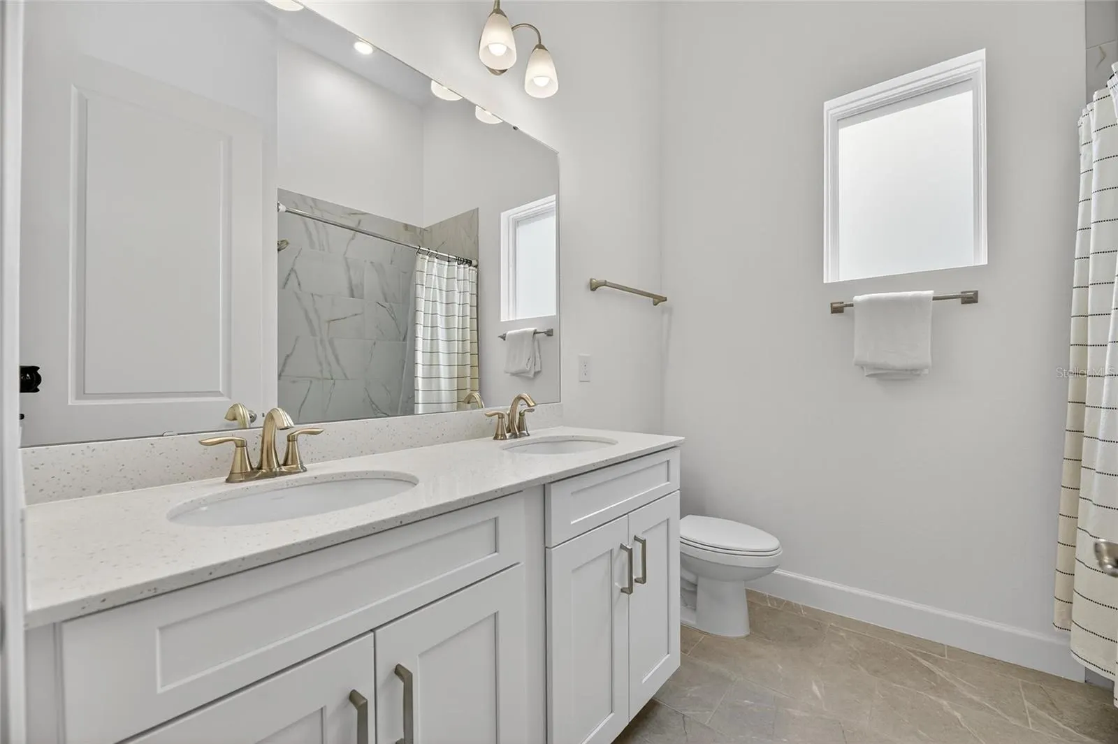 5975 BLAKENEY LOOP
