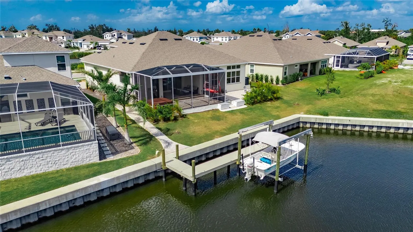 5975 BLAKENEY LOOP