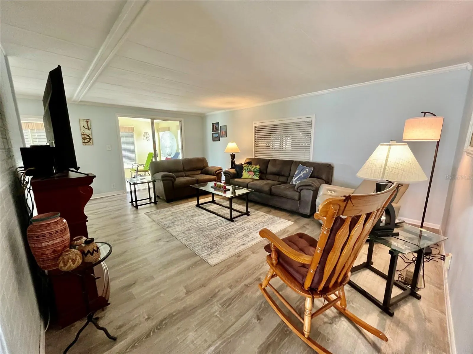 219 SEAGULL DR