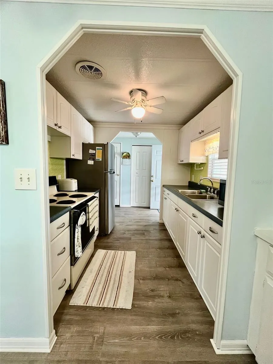219 SEAGULL DR