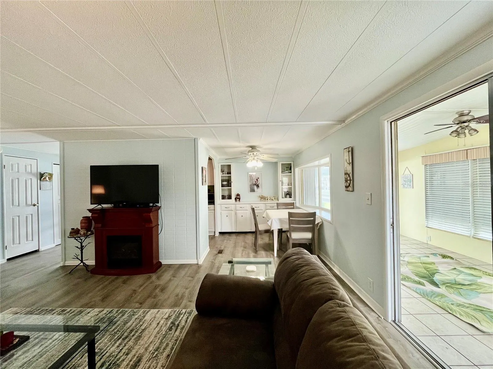 219 SEAGULL DR