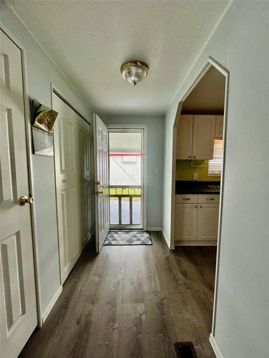 219 SEAGULL DR