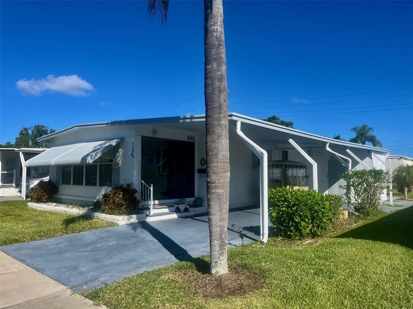 219 SEAGULL DR