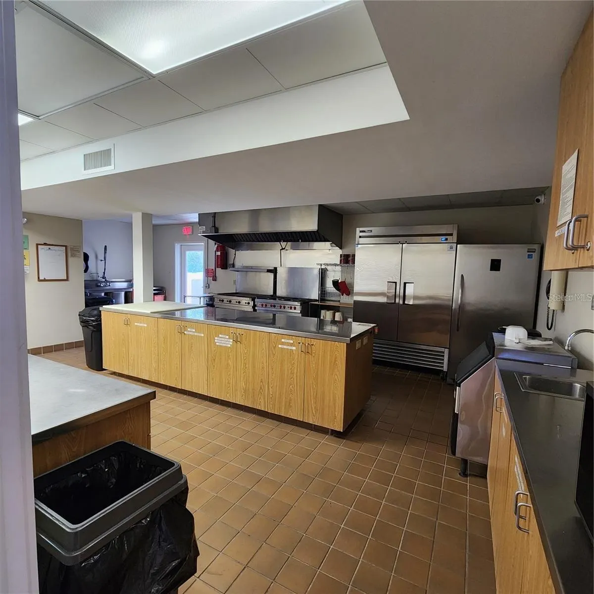 219 SEAGULL DR