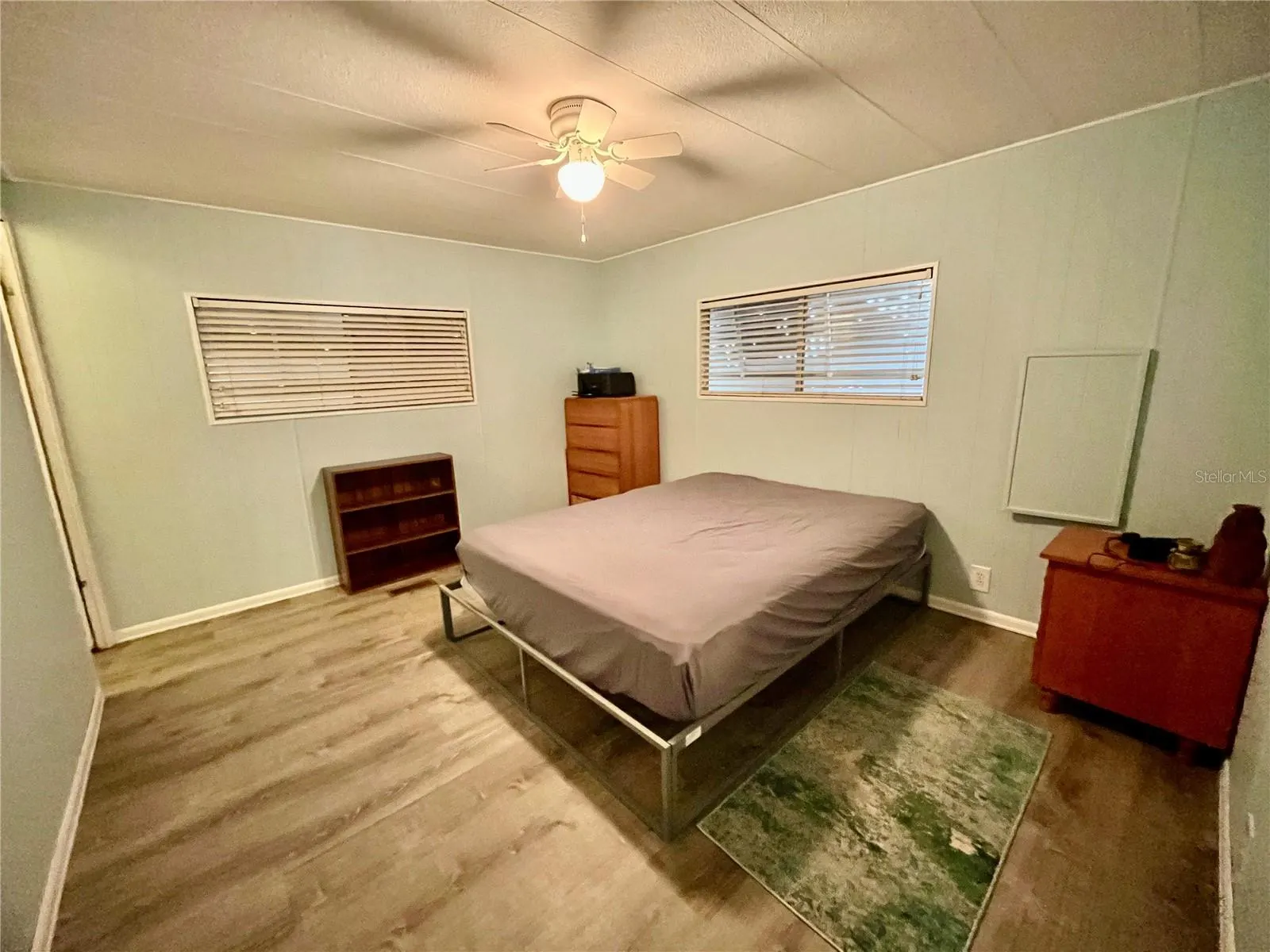 219 SEAGULL DR