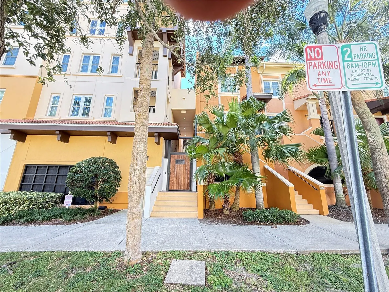 100 4TH AVE S #203, #203