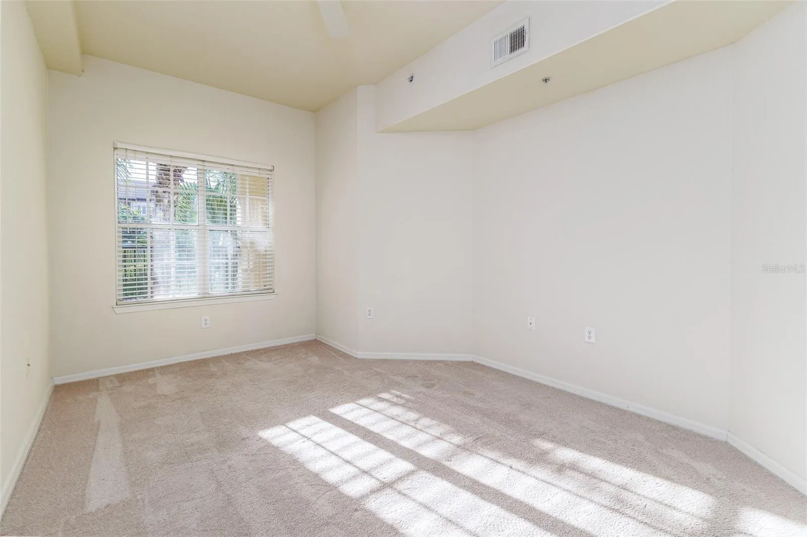 100 4TH AVE S #203, #203