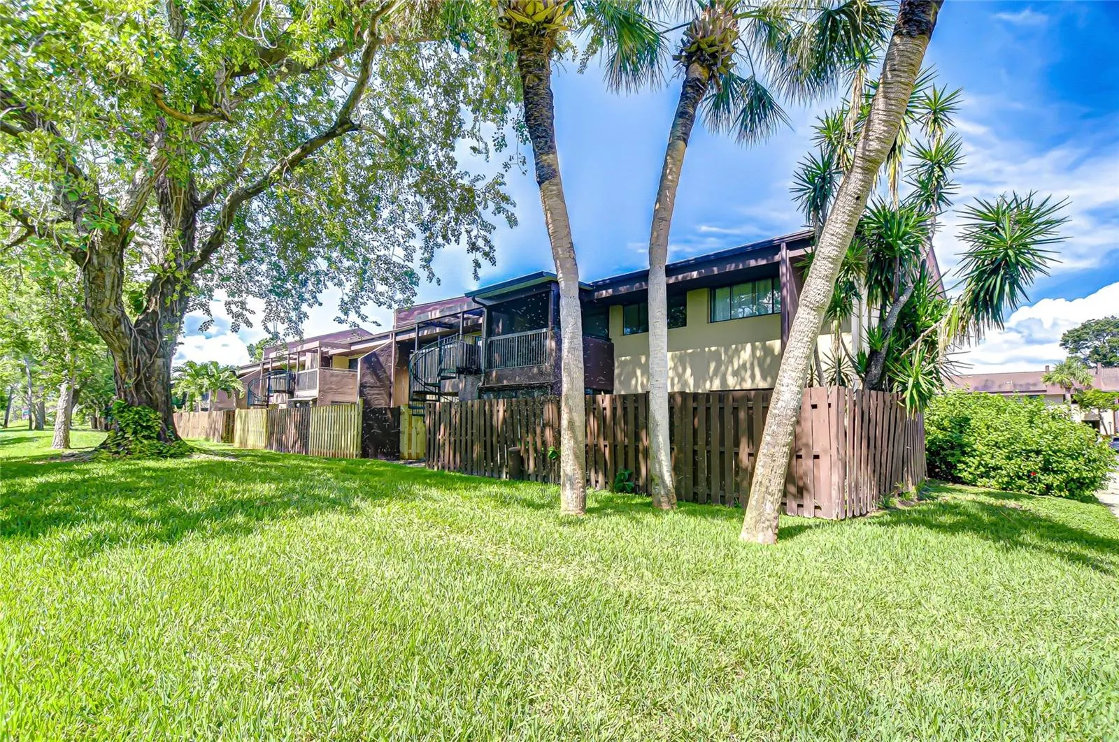 730 S VILLAGE DR N #101, #101