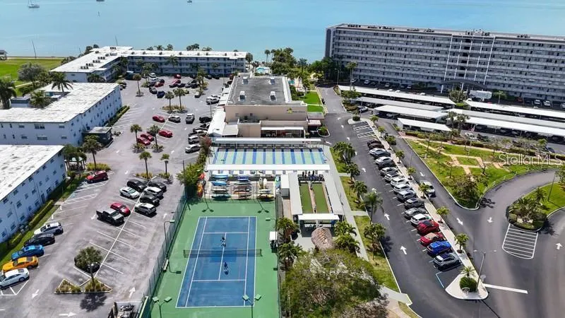 5925 SHORE BLVD S #602, #602