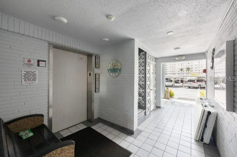 5925 SHORE BLVD S #602, #602