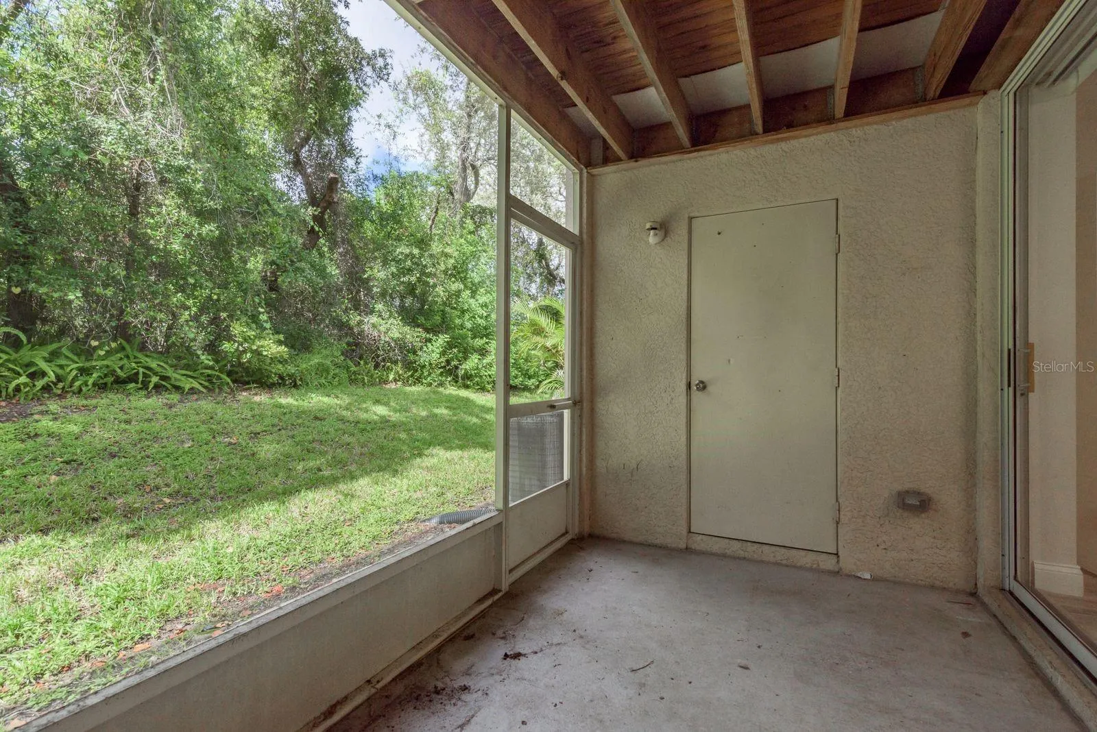 4675 TUDOR LN