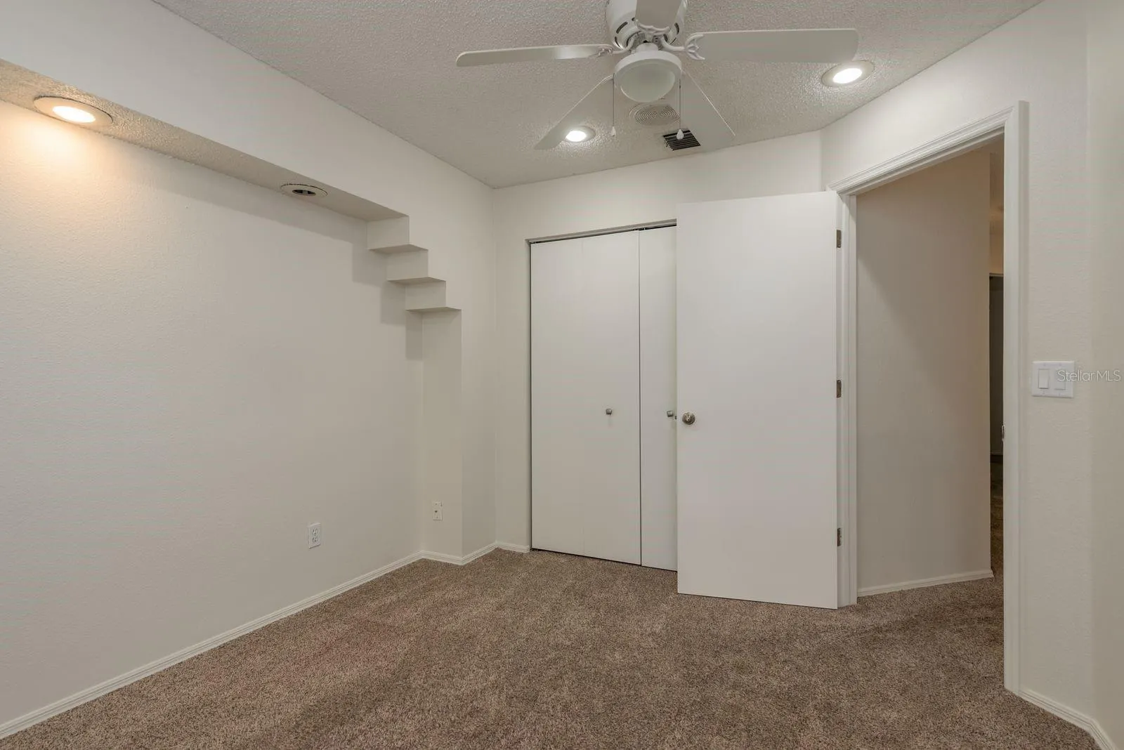 4675 TUDOR LN