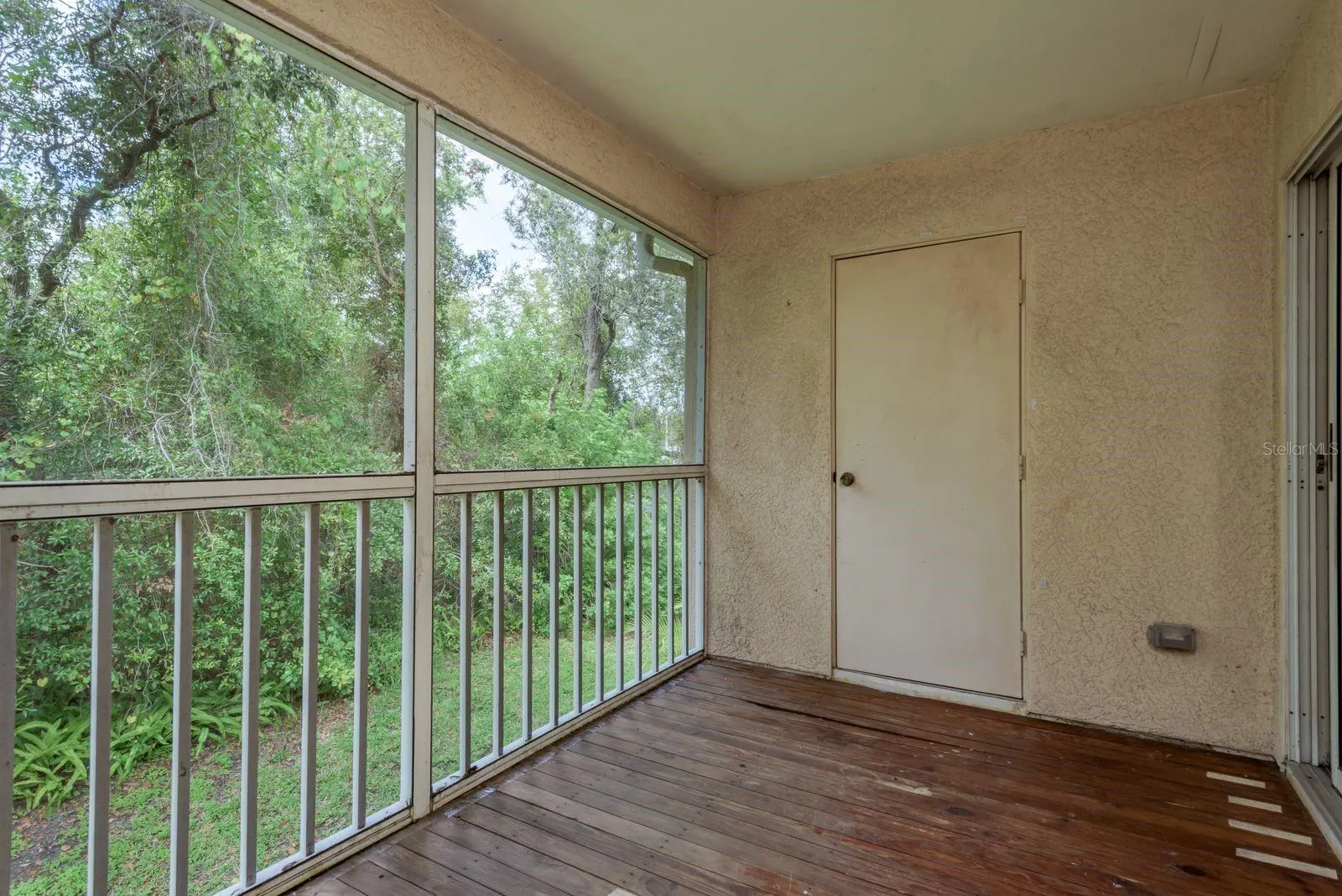 4675 TUDOR LN