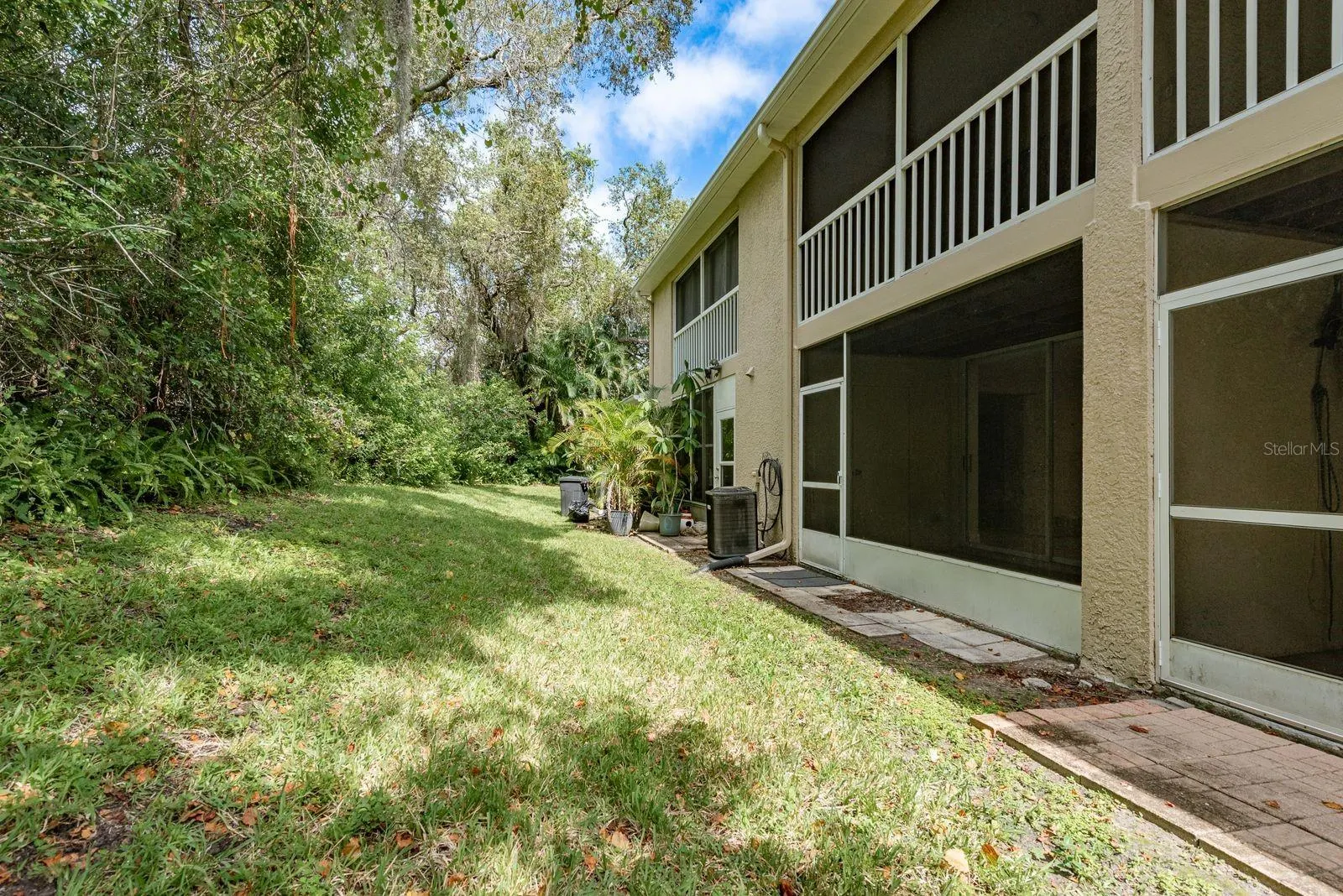 4675 TUDOR LN
