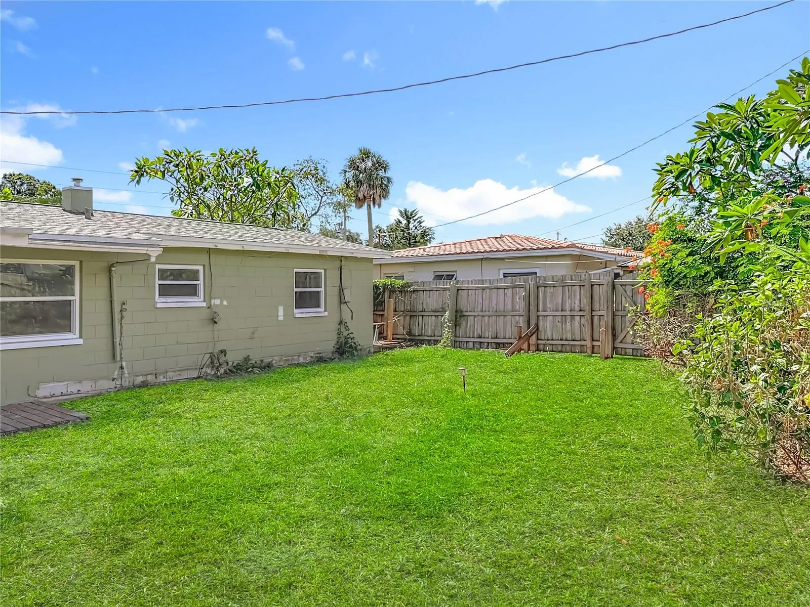 5643 86TH AVE N