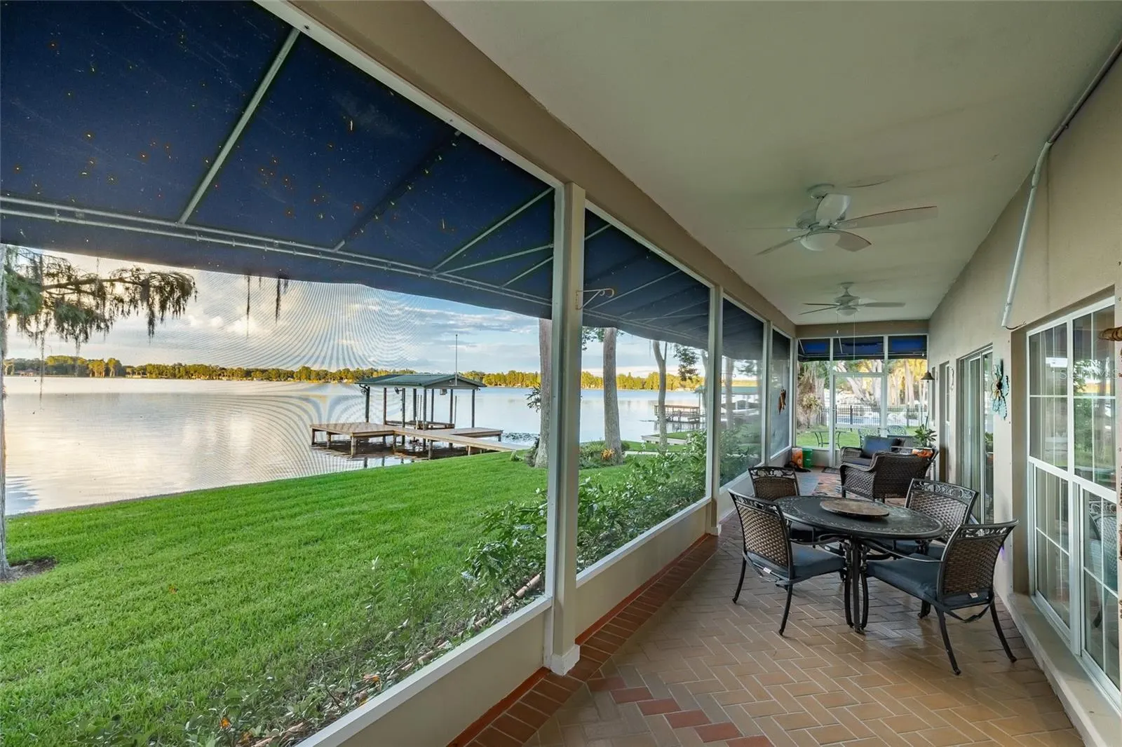 17527 CANAL SHORES DR