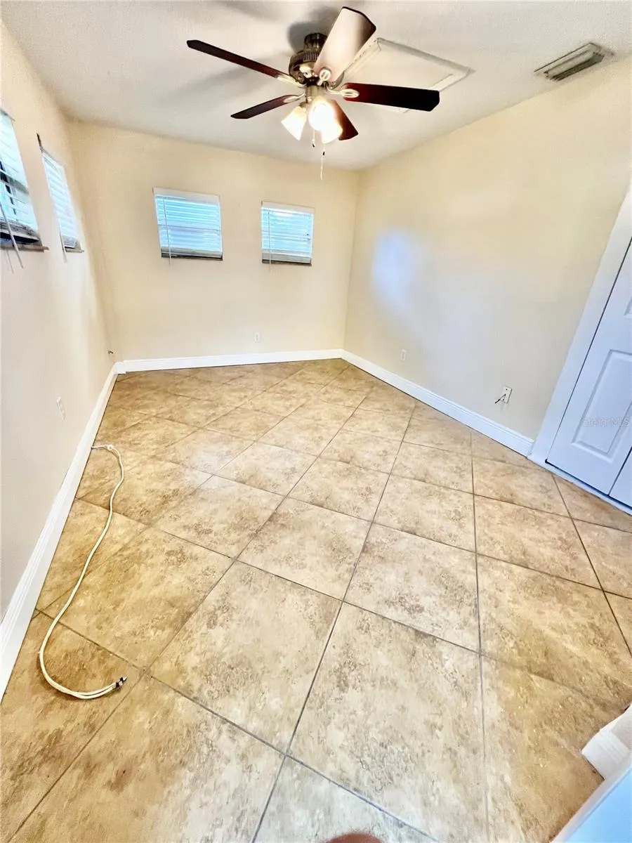25 HIGHLAND AVE