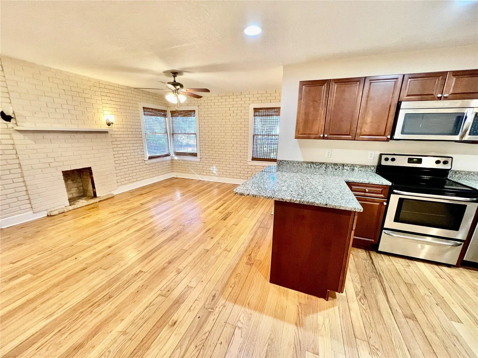 25 HIGHLAND AVE