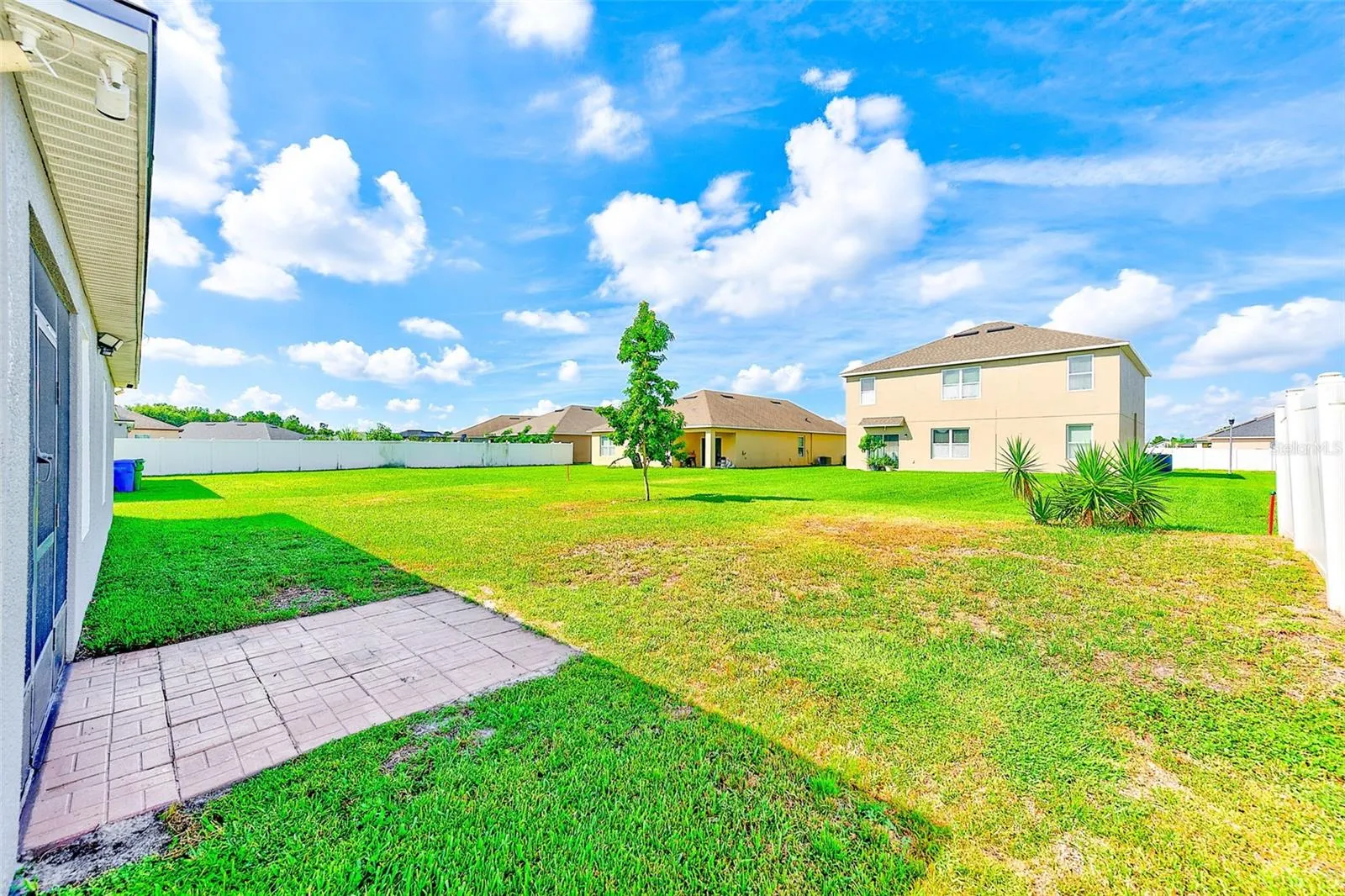 6195 GREY HERON DR