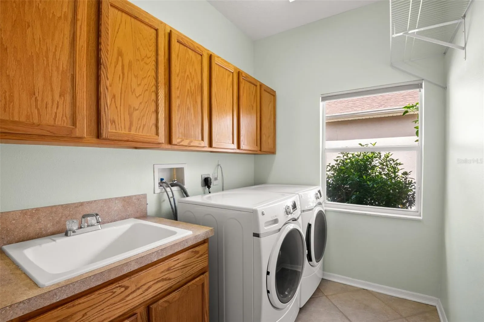 1209 EMERALD HILL WAY