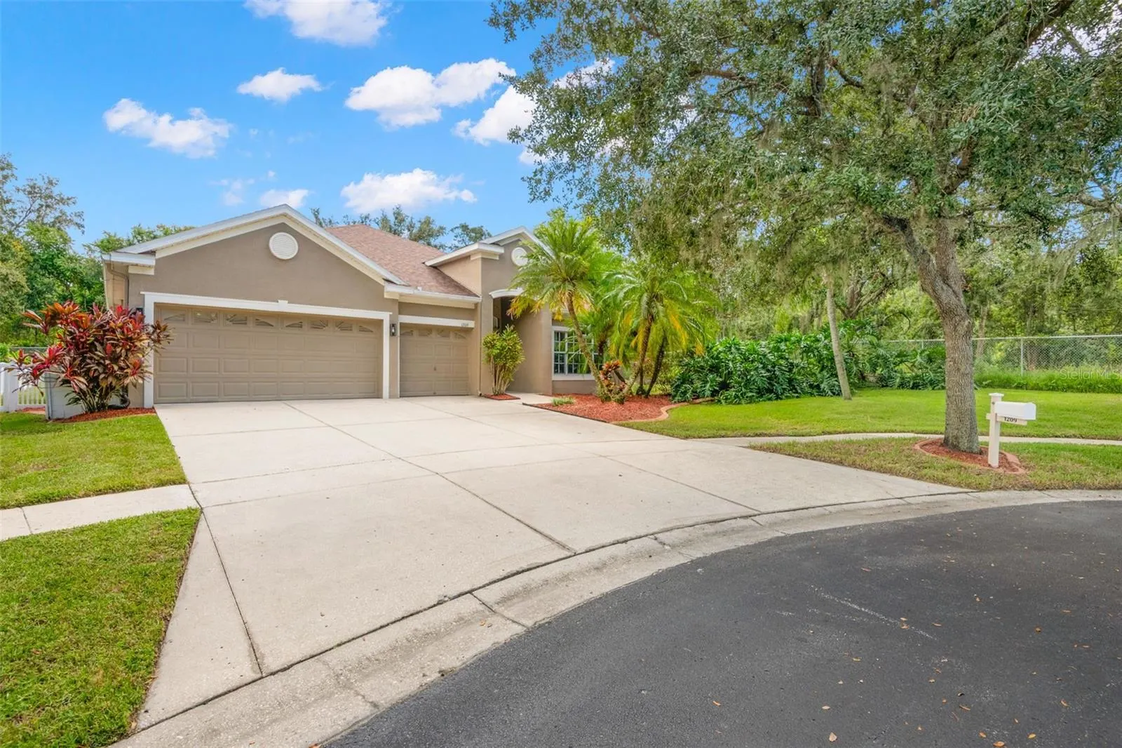1209 EMERALD HILL WAY