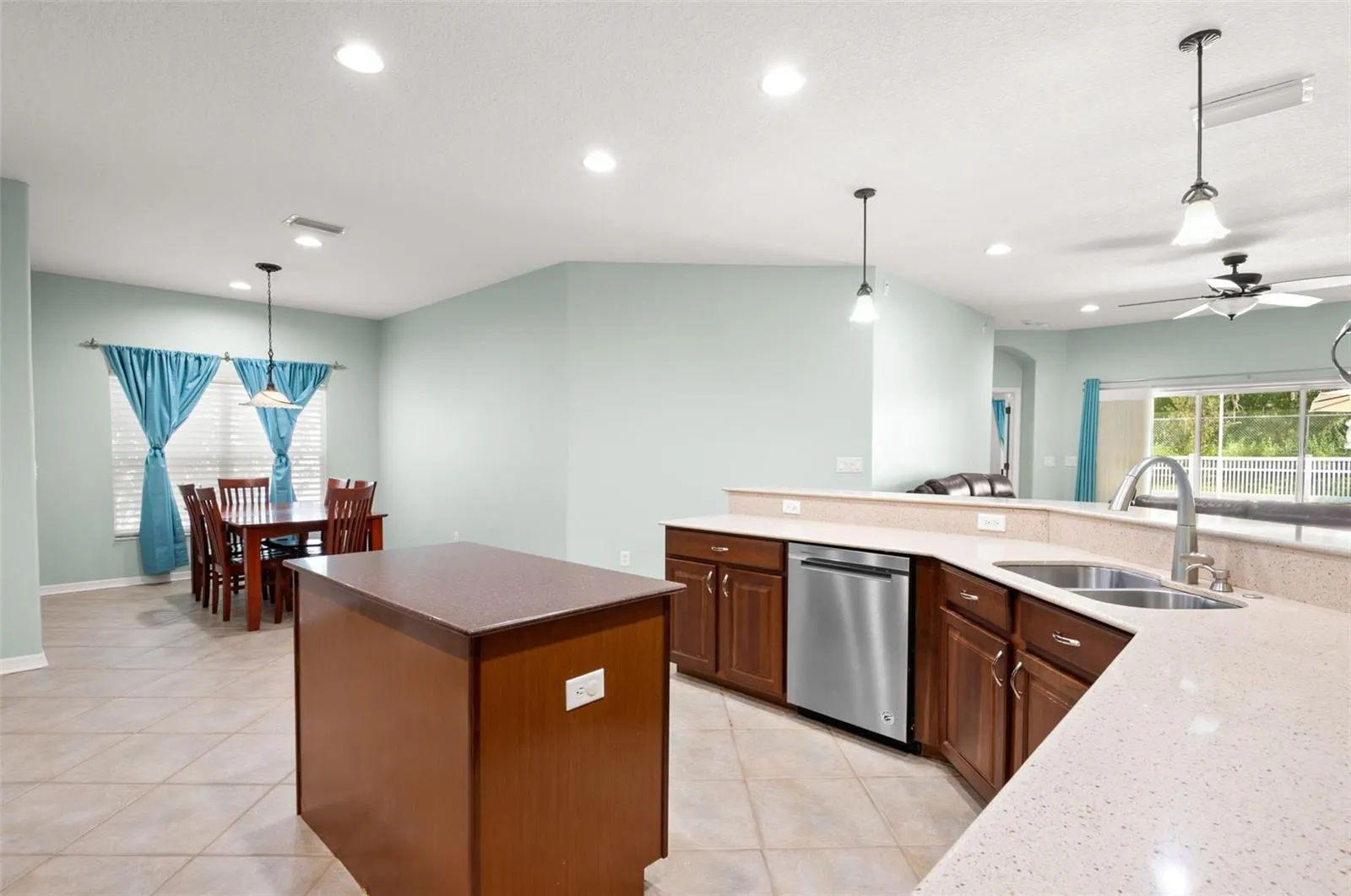 1209 EMERALD HILL WAY