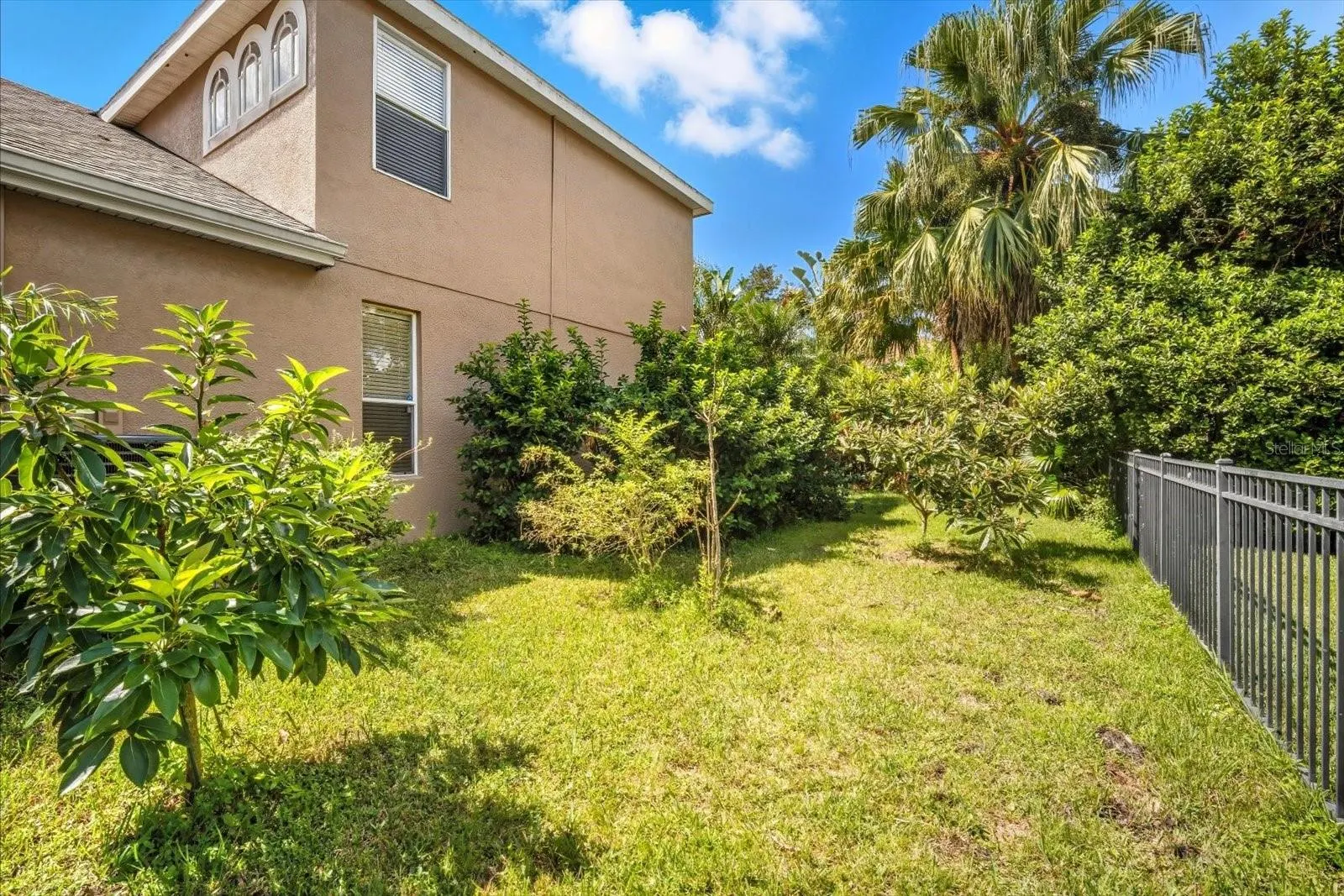 6107 IBISPARK DR