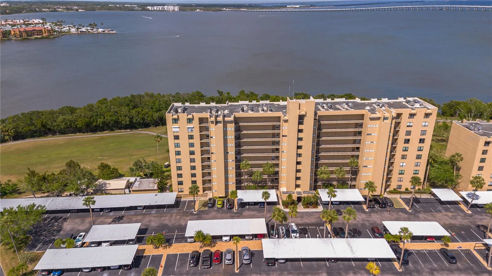 2618 COVE CAY DR #801, #801