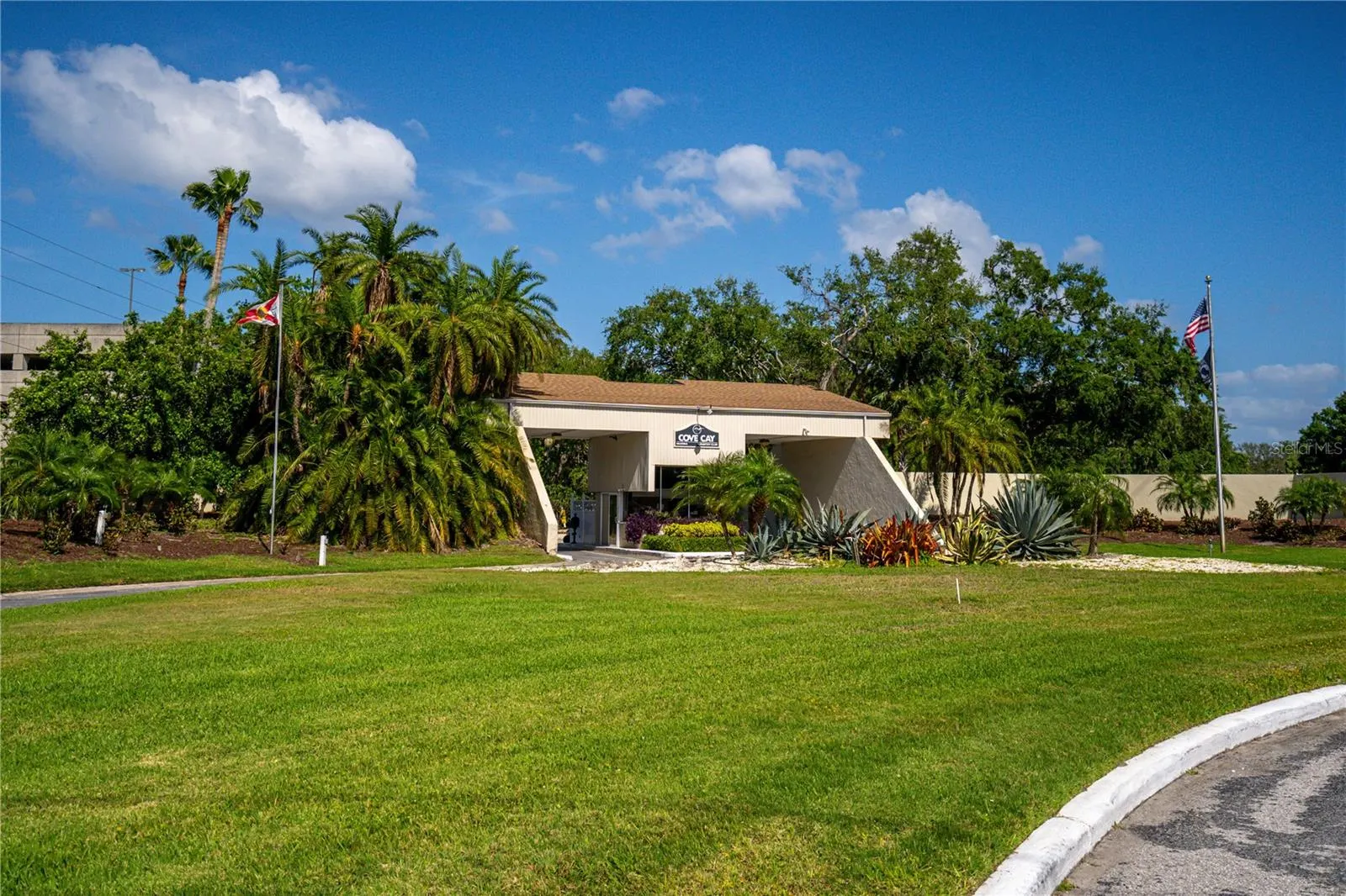 2618 COVE CAY DR #801, #801