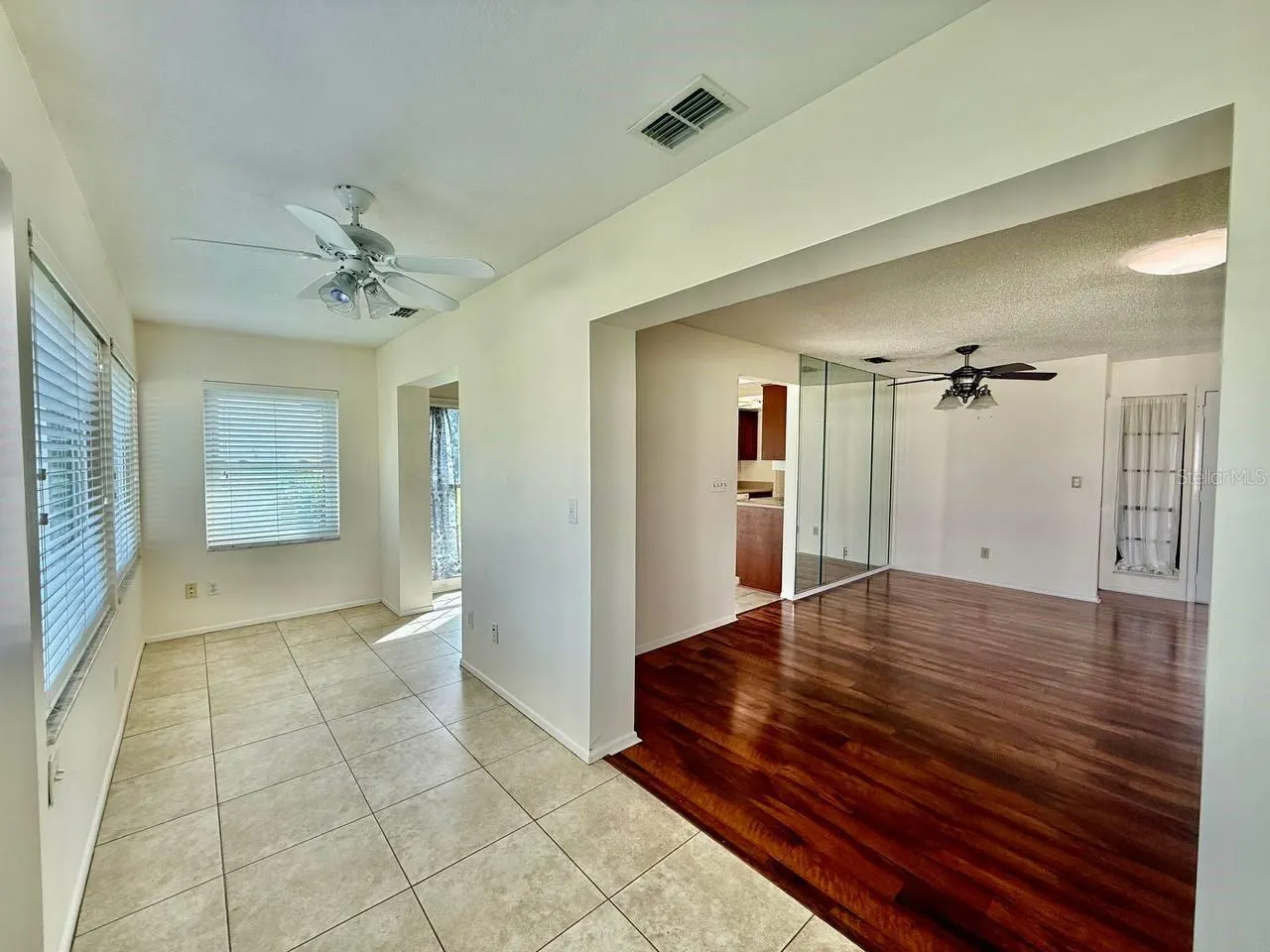 940 ROSEWOOD LN