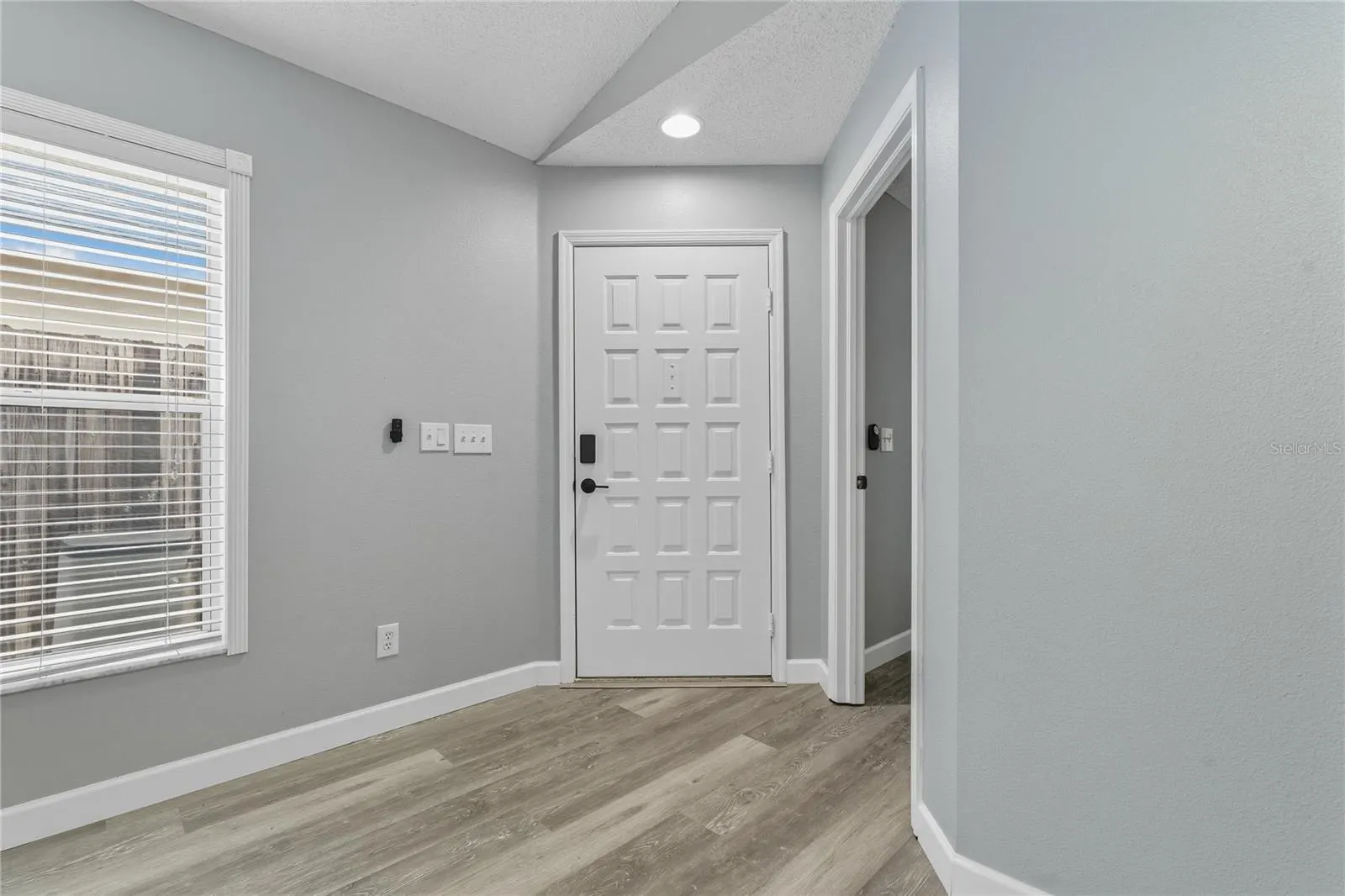 754 CAPE COD CIR