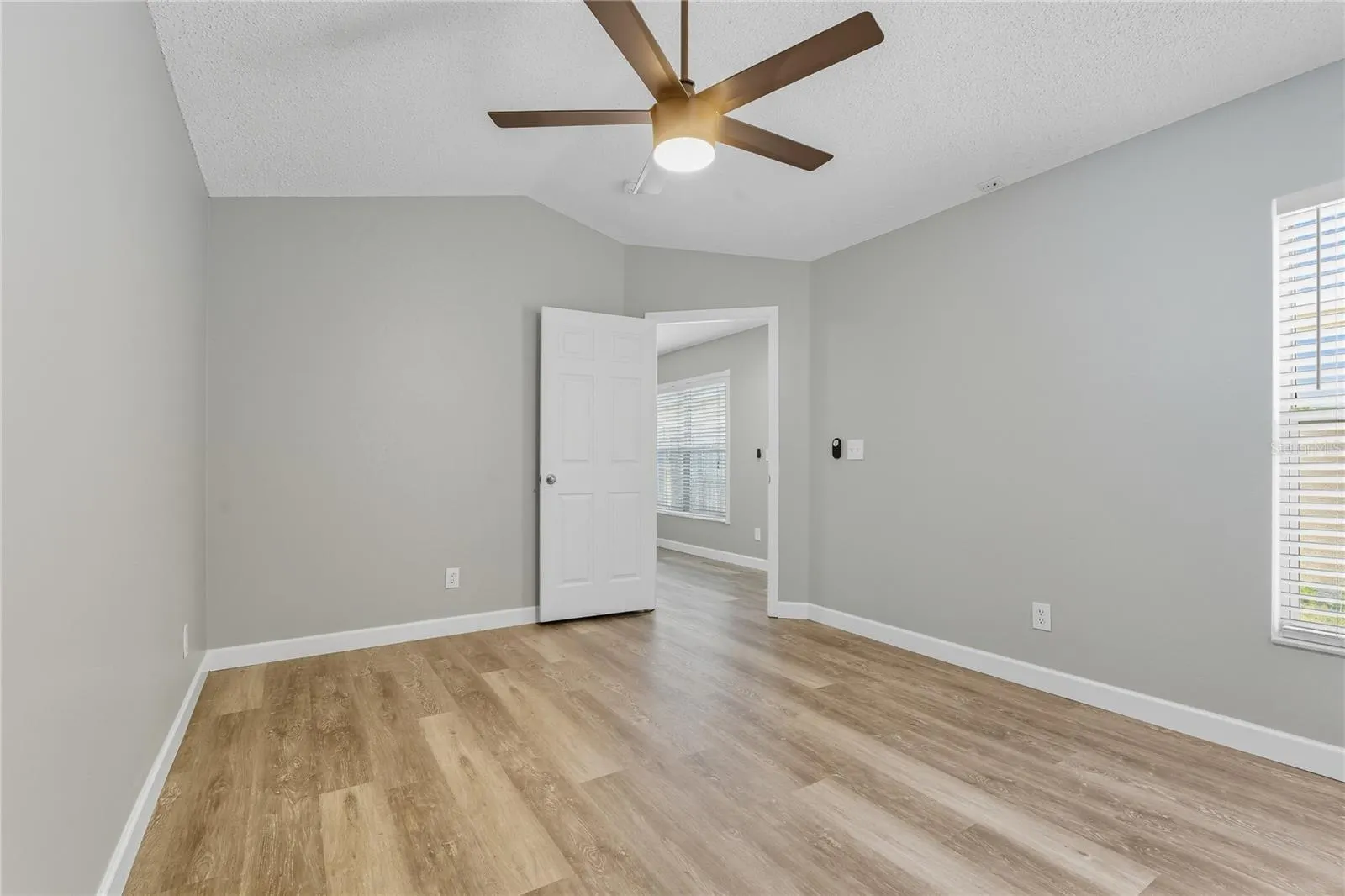 754 CAPE COD CIR