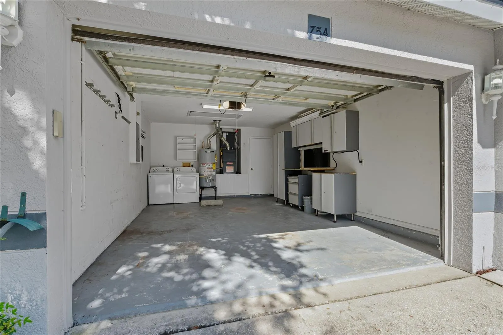 754 CAPE COD CIR