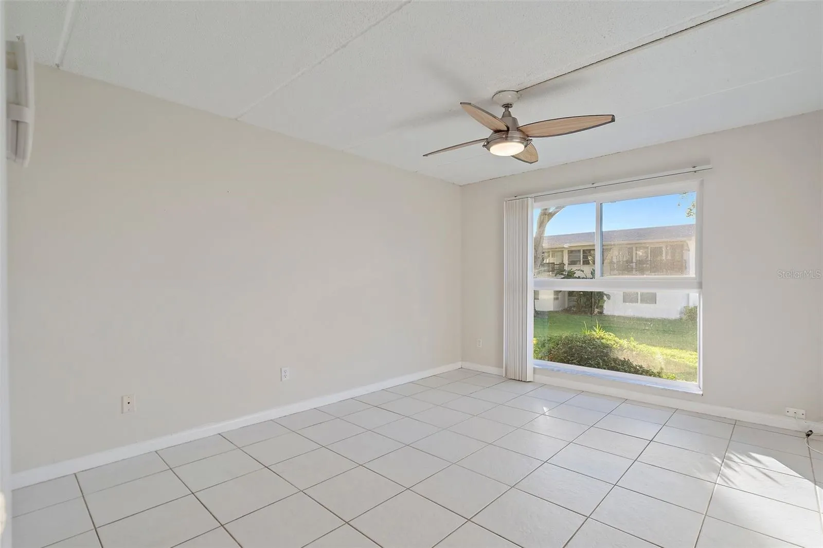 2944 W BAY DR #101, #101