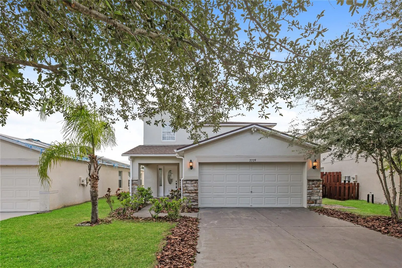 7729 CARRIAGE POINTE DR