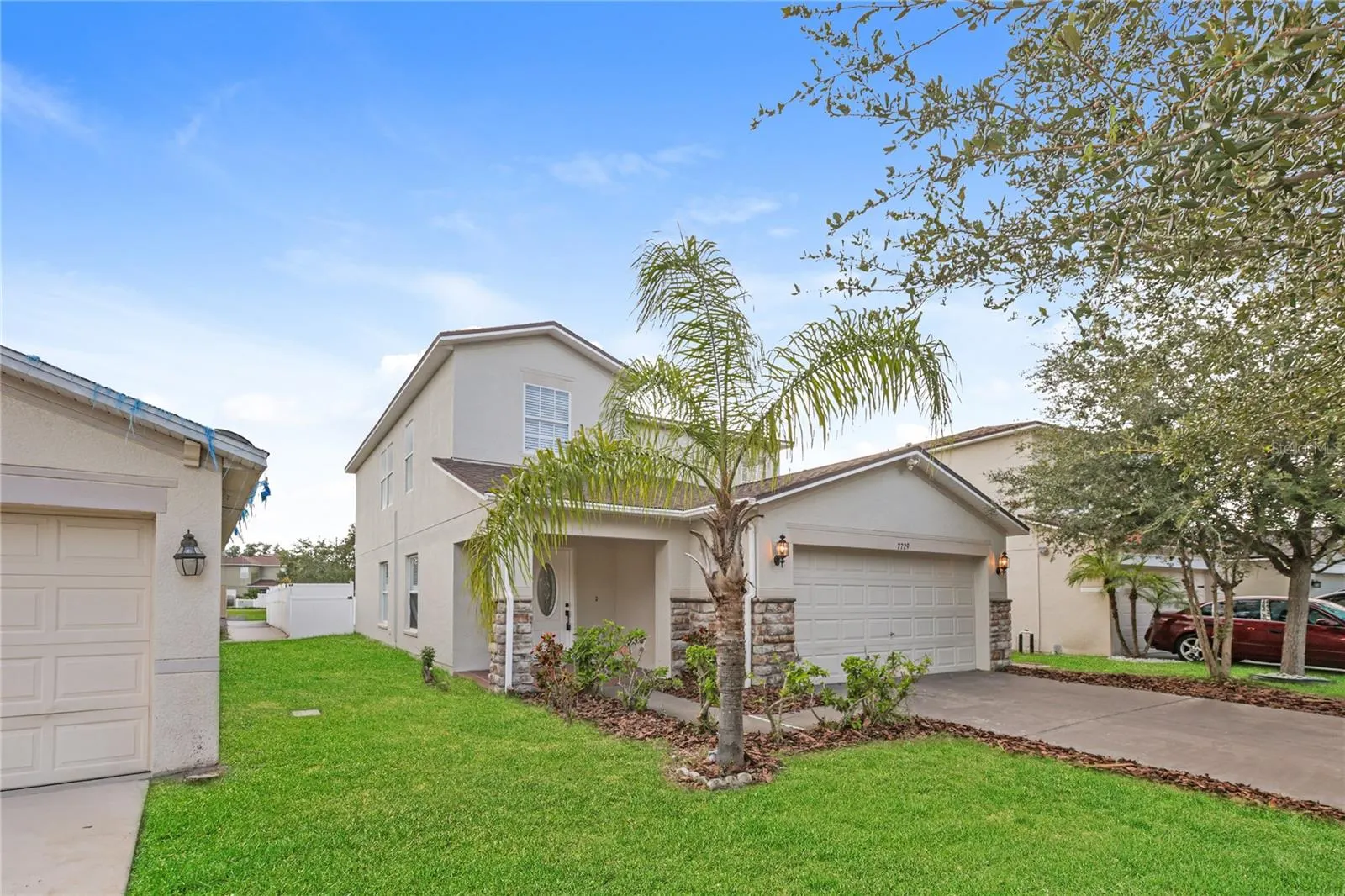 7729 CARRIAGE POINTE DR