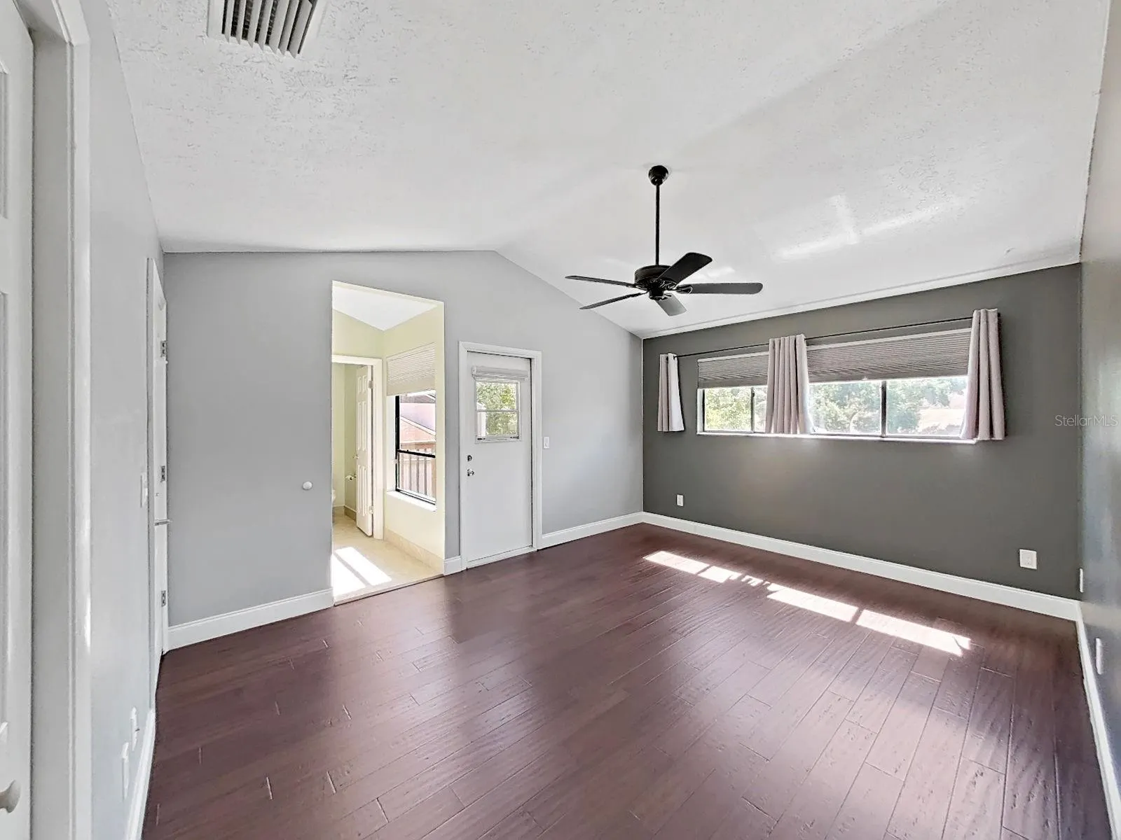 11506 GALLERIA DR