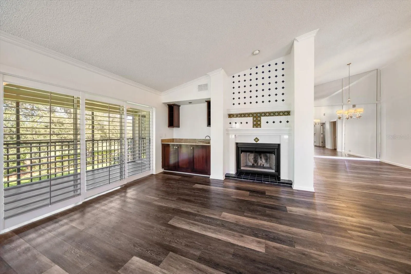 75 PELICAN PL
