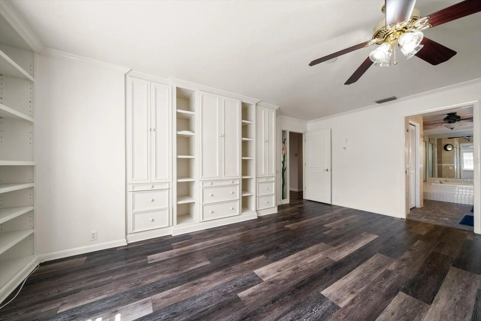 75 PELICAN PL