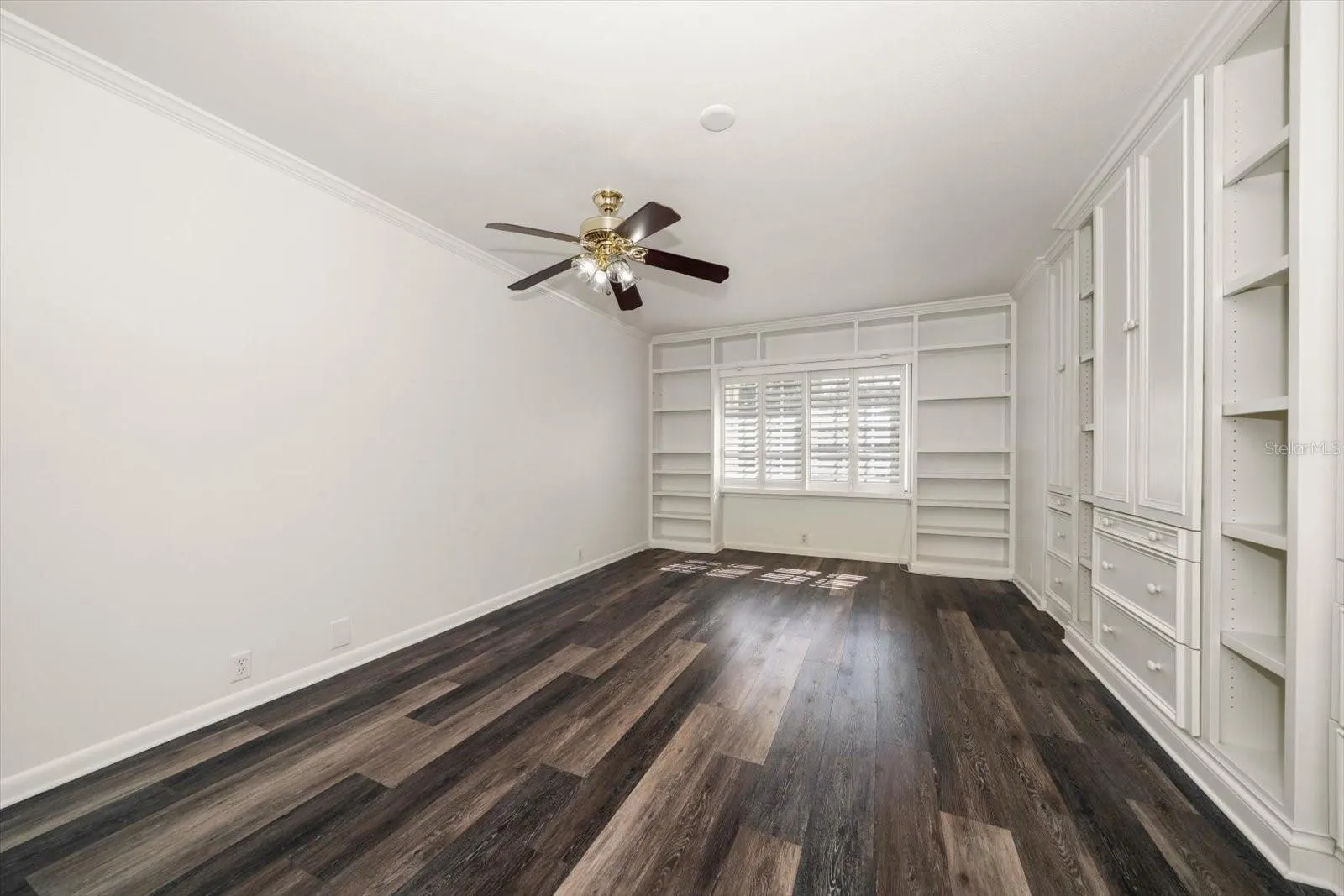 75 PELICAN PL
