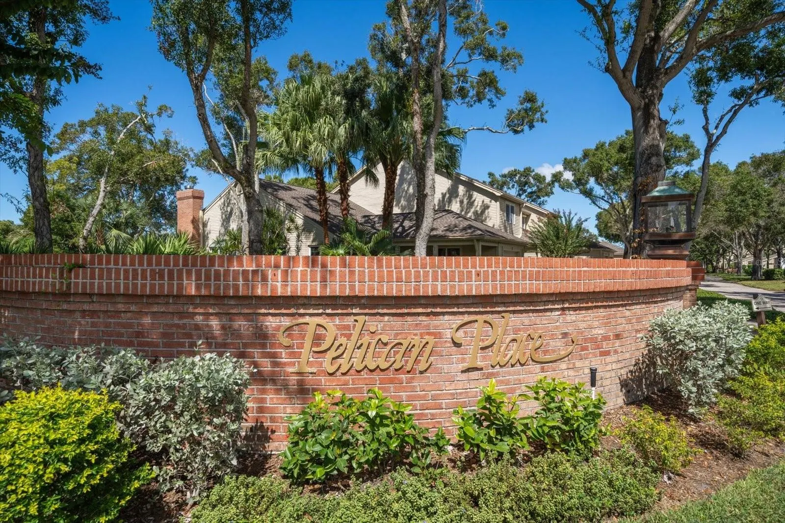 75 PELICAN PL